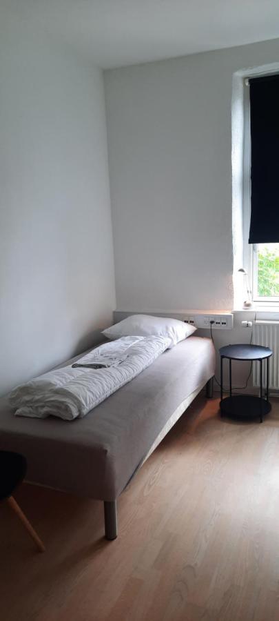 Private Room In A Shared Apartment Odense Extérieur photo